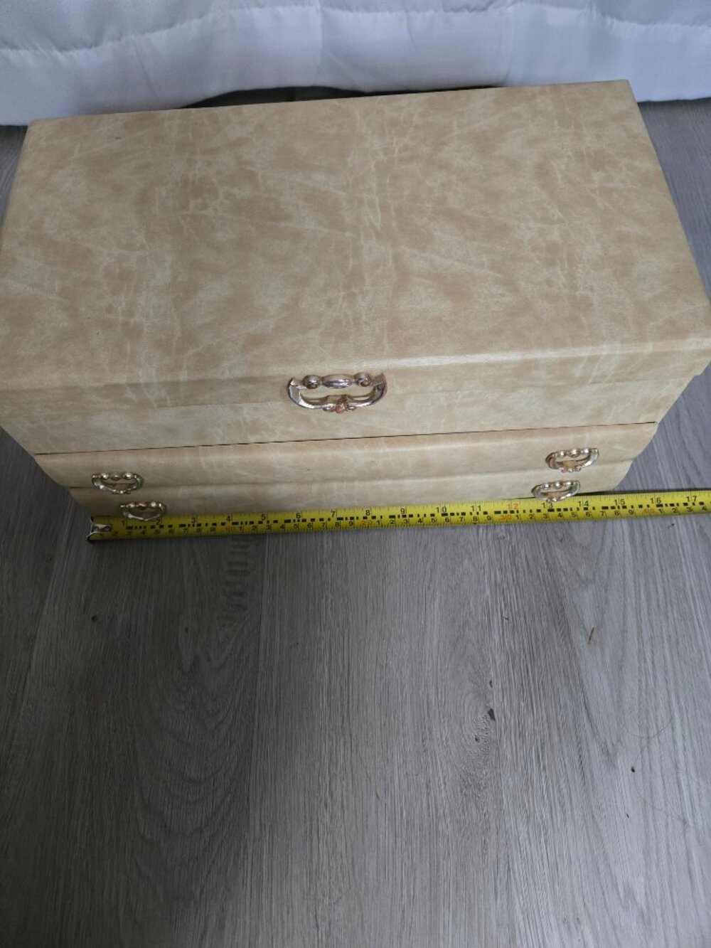 Faux leather jewelry box* - Picture 9 of 13